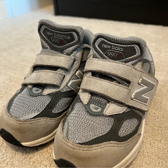 New balance 990v6 - Picture 2 of 4